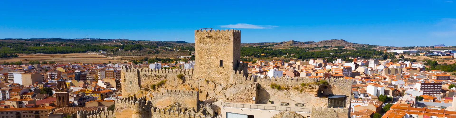 Panorámica del casco histórico de Almansa en la provincia de Albacete