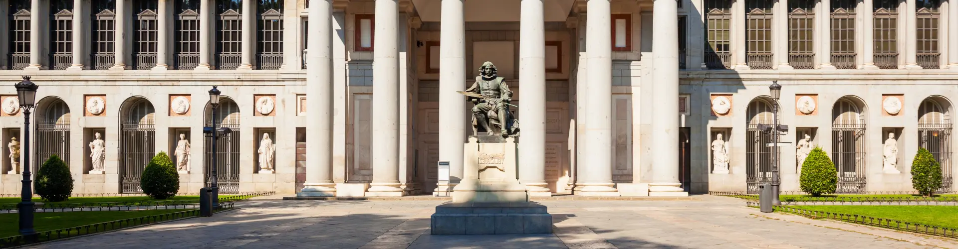 Escultura de Velázquez en el Museo del Prado de Madrid