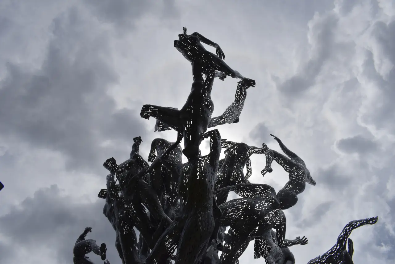 Escultura original del barrio de Miraflores.