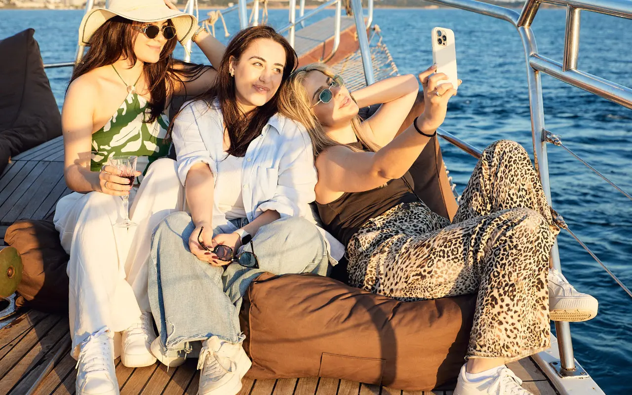 Crucero al atardecer en Atenas con aperitivo