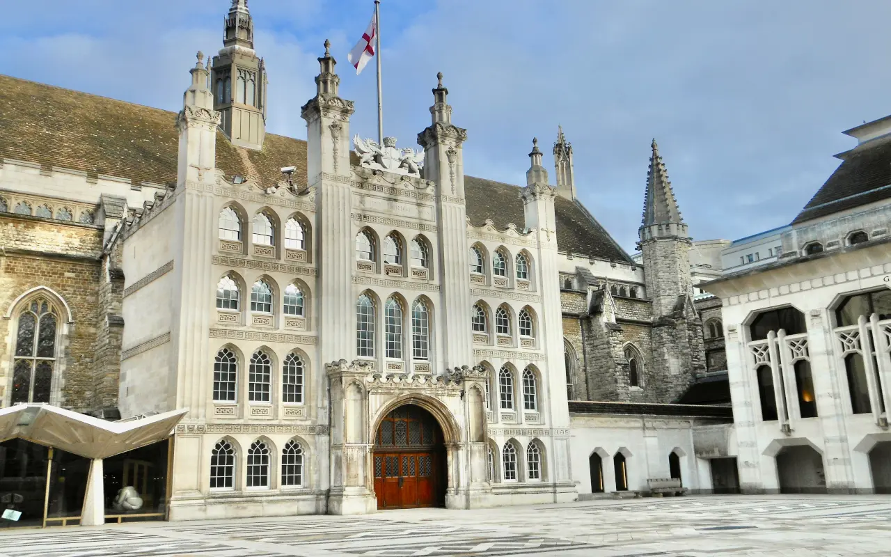 Majestuoso y lleno de historia, el Guildhall ha sido el corazón cívico de la City durante siglos.