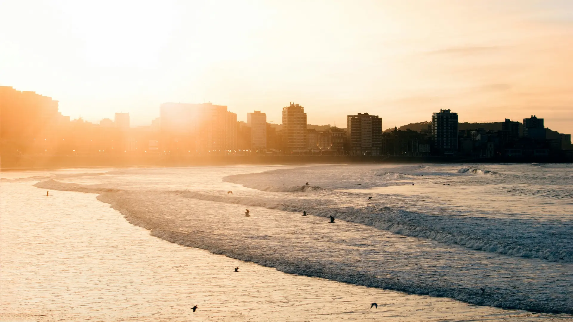 Tour panorámico en tuk tuk por Gijón - buendía