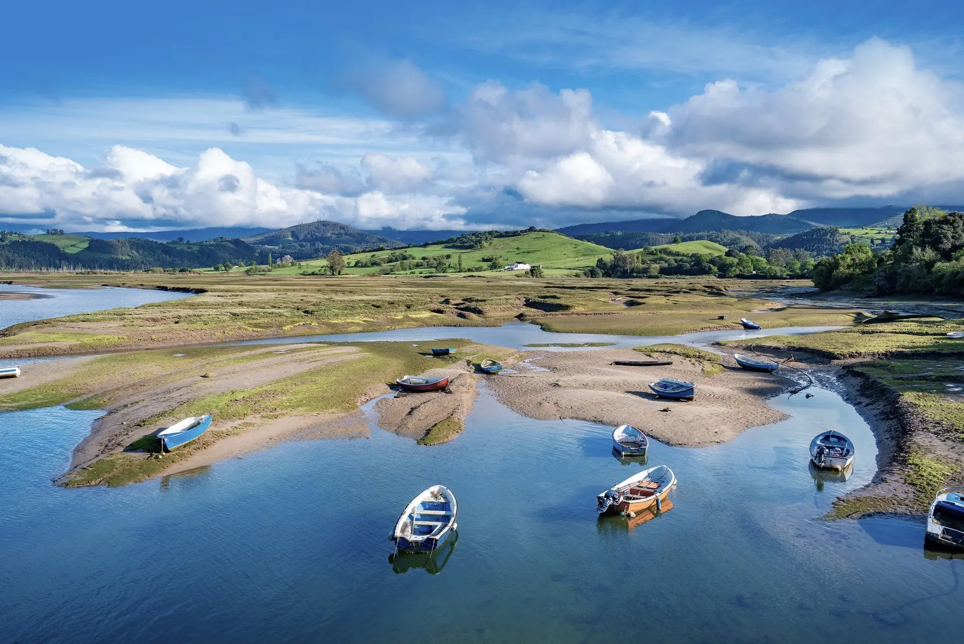Excursión a Ribadesella, Llanes y San Vicente de la Barquera desde Oviedo
