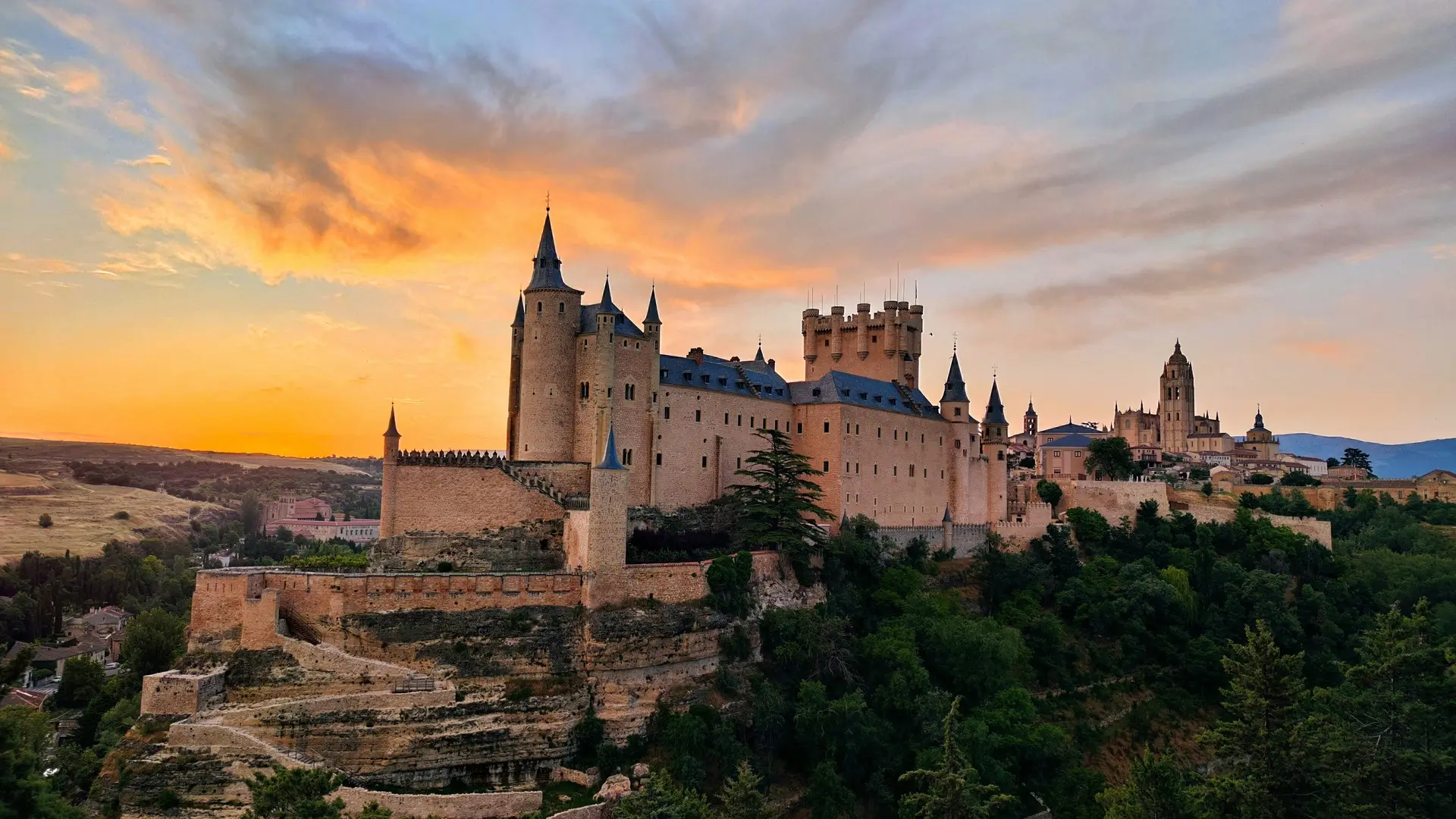 Visita guiada por la catedral y el Alcázar de Segovia