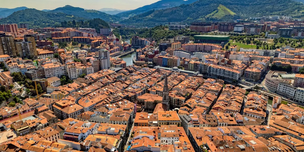 Vista panorámica del casco viejo de Bilbao