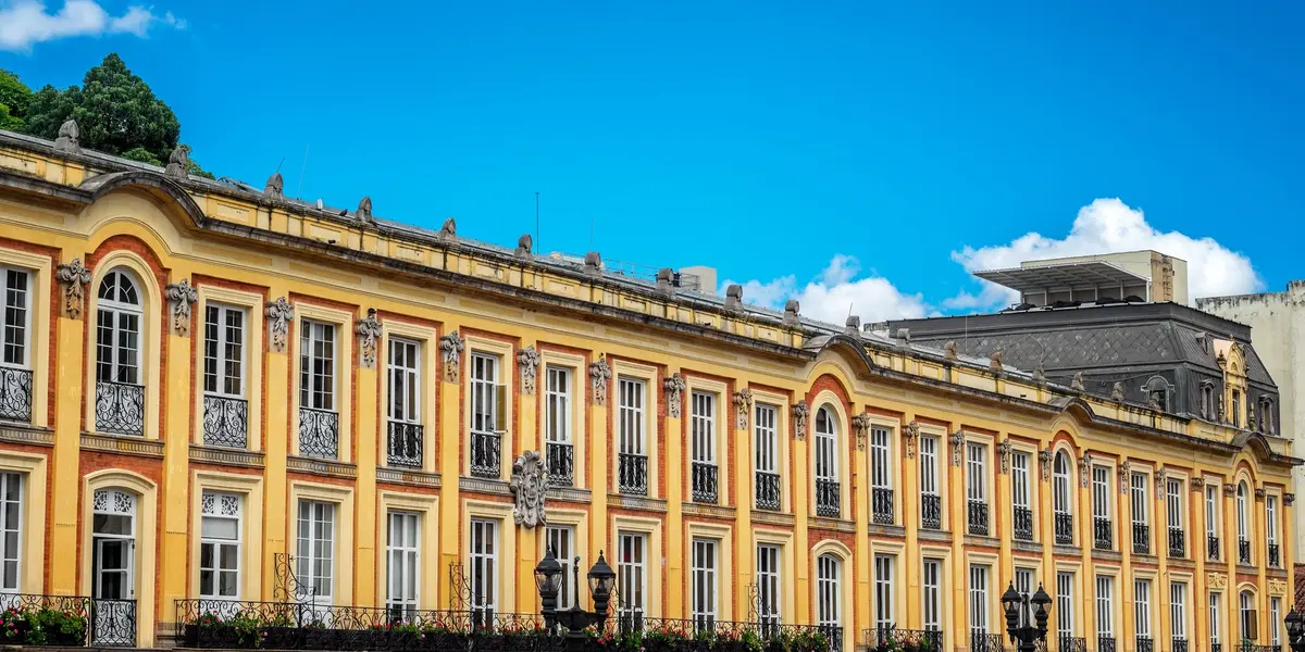 Exteriores soleados Palacio de Liévano Bogotá