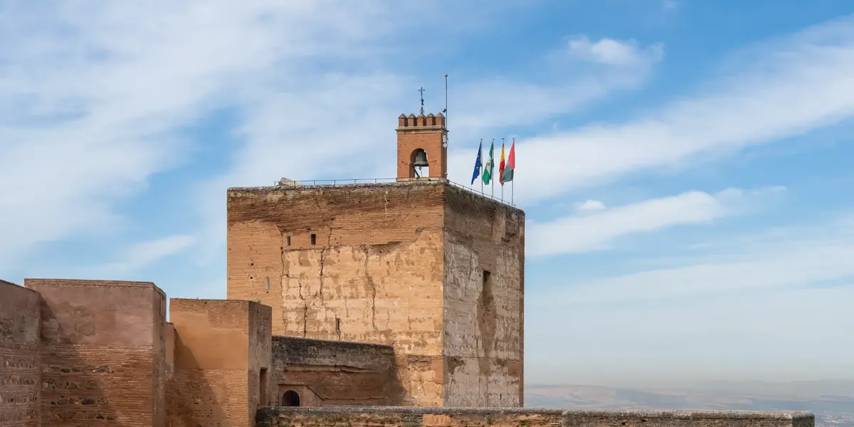 Torre de la Vela en la Alhambra de Granada