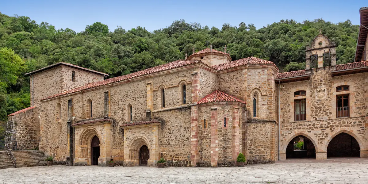 Monasterio de Santo Toribio de Liébana en Cantabria