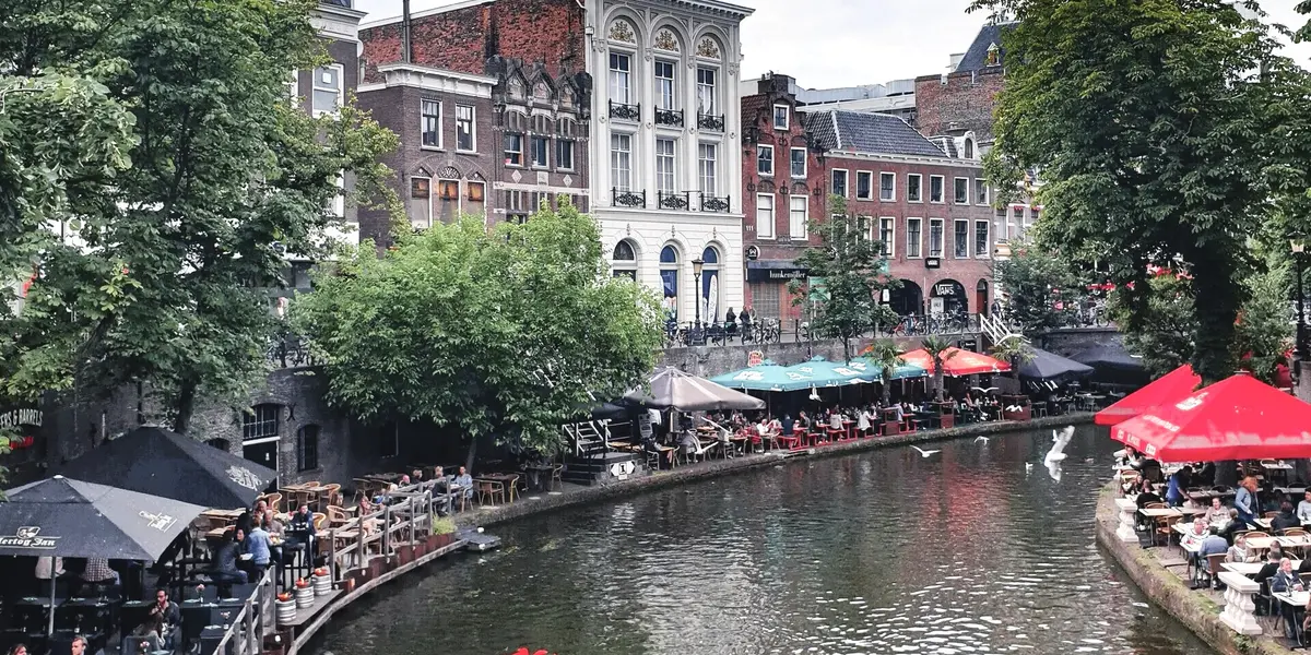 Canales de Oudegracht Utrecht Países Bajos