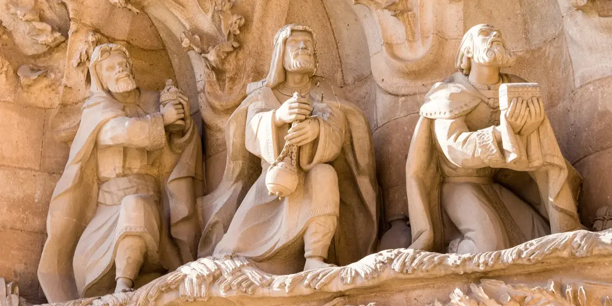 Detalle de la Sagrada Familia y sus esculturas