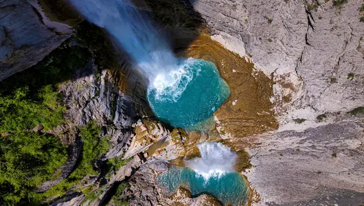 cascada del sorrosal, en broto