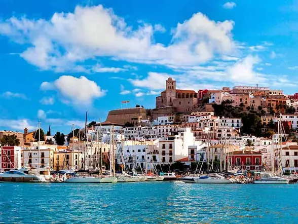 Panorámica de Ibiza - Free Tour Ibiza Imprescindible - Actividades y Excursiones en Ibiza - Buendía