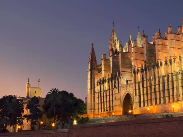Free Tour Nocturno de Misterios y Leyendas por Palma