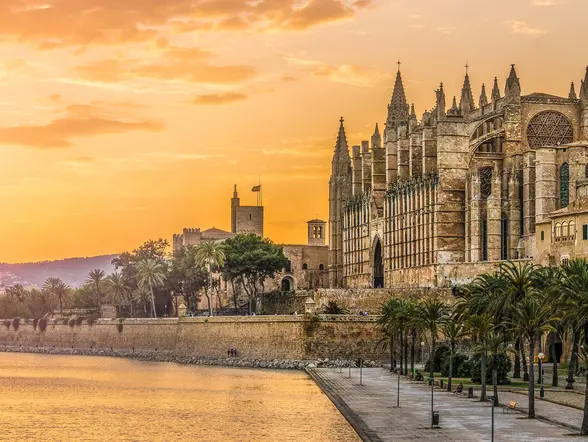 Catedral de Palma - Free tour Palma de Mallorca Imprescindible - Excursiones y Actividades en Palma de Mallorca - Buendía