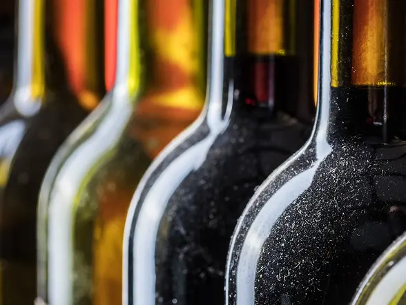 Botellas de vino - Tour de las Bodegas de Madrid - Buendía Madrid