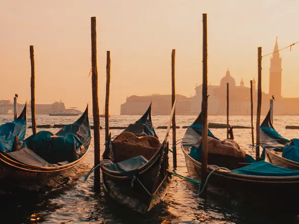 Paseo privado en góndola por Venecia - buendía