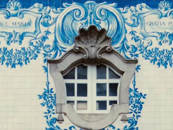 Tour por Oporto con visita a una bodega y cata de vinos - buendía