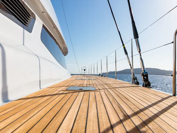 Excursión en Barco en la Costa Blanca - Paseo en Catamarán por la Bahía de Altea - Actividades y Excursiones Buendía Tours Comunidad Valenciana