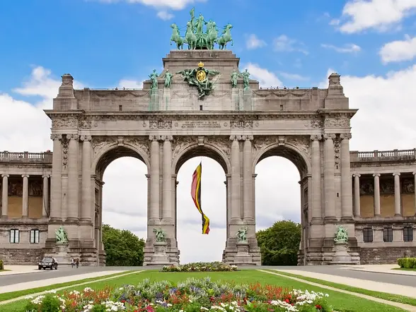 Fifty-year-old park in Brussels with the Arc de Triomphe