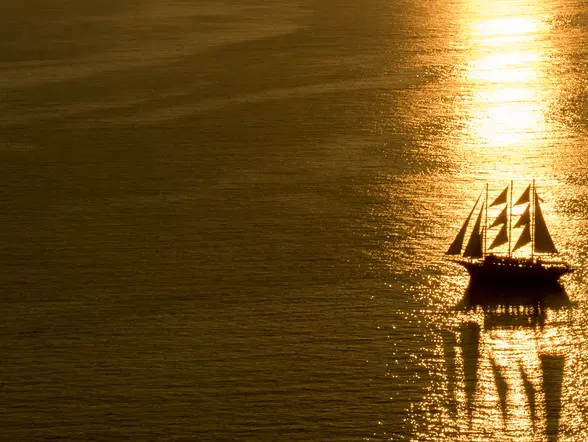 Crucero por las Islas Volcánicas con cena a bordo - Excursiones y Visitas guiadas Buendía Tours Grecia