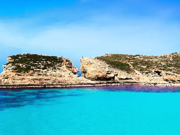 Excursión en Barco a la Isla Comino, la Laguna Azul y sus cuevas - Visitas guiadas y Actividades en español Buendía Malta