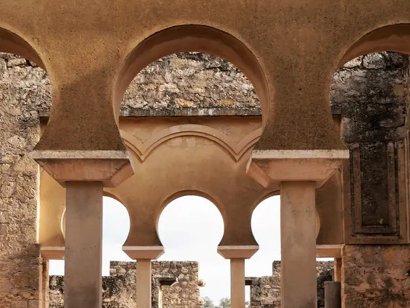 Yacimiento arqueológico de Madinat al-Zahra - Visita Guiada Medina Azahara con Entradas y opción de Transporte - Free tours y Excursiones Buendía Tours Andalucía