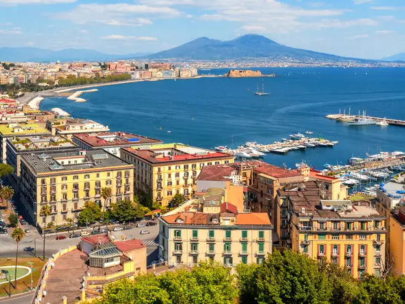 Visita Nápoles y excursión a Pompeya