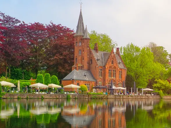 Tour Privado Brujas en español