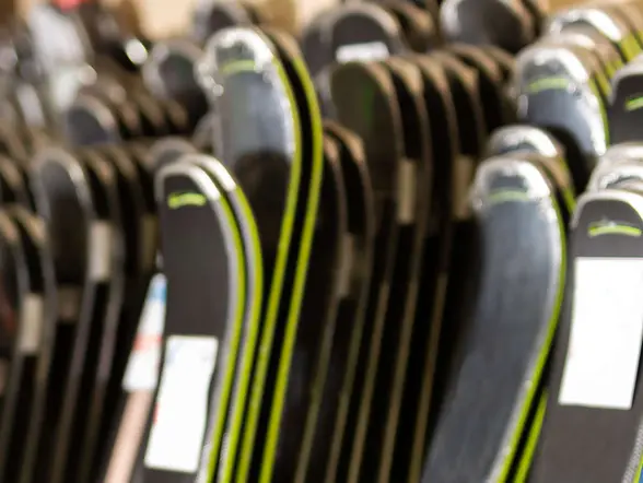 Alquiler de esquís en Fuentes de Invierno - buendía