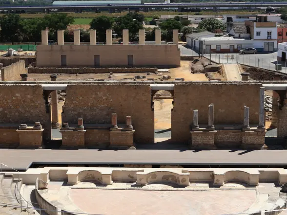 Excursión a Itálica y al Monasterio Medieval