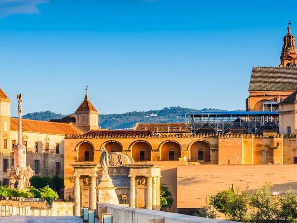 Tour a pie por la Córdoba de las tres culturas