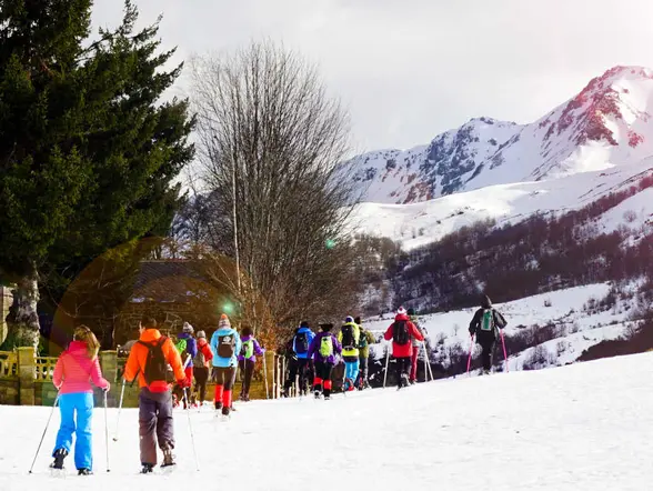 Ruta en Raquetas de Nieve por Fuentes de Invierno - buendía