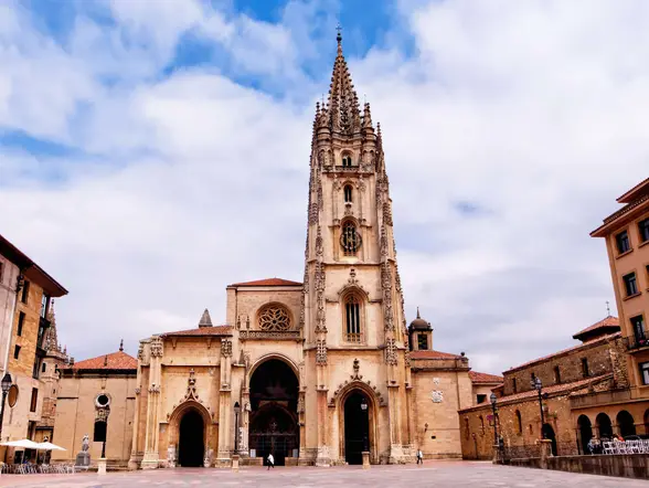 Free tour misterios y leyendas de Oviedo