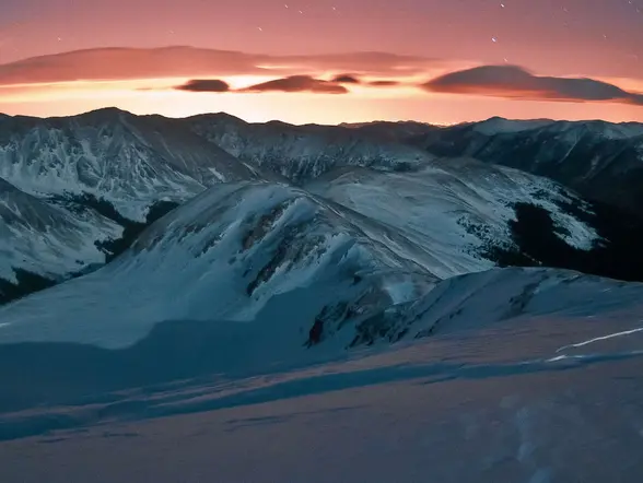 Excursión Nocturna en Raquetas de Nieve por Fuentes de Invierno - buendía