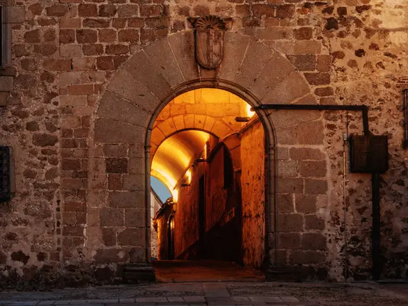 Free tour de los misterios y leyendas de Cáceres
