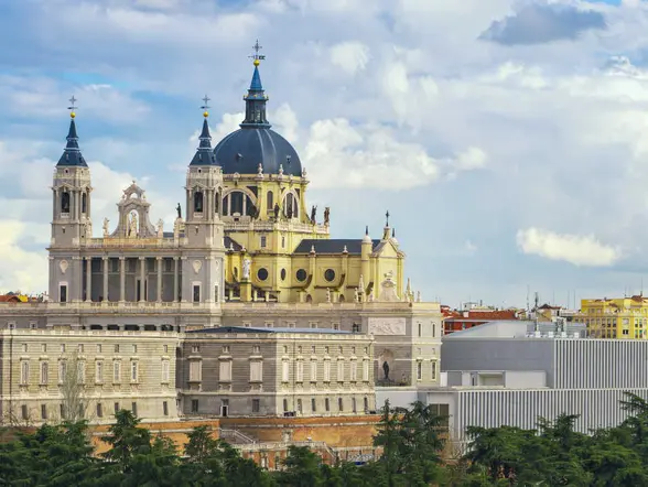Tour a pie por Madrid monumental