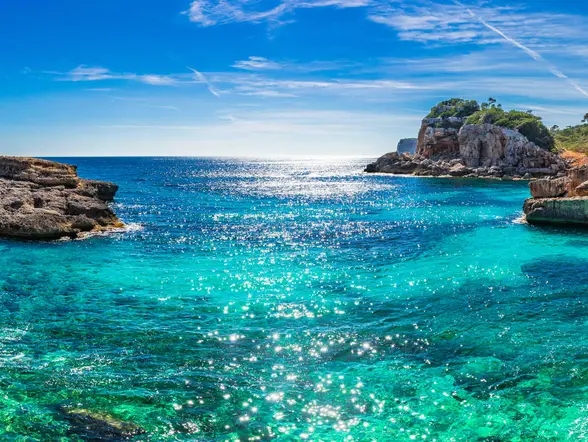 Desde Santa Ponsa: Excursión a Calas del Moro, S`Almunia y Llombards