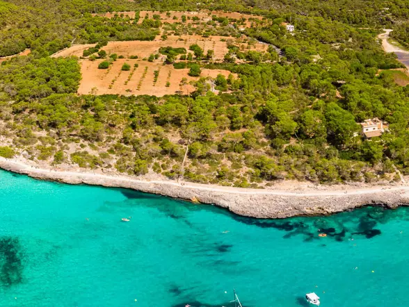 Excursión a Cala Mondragó y playas cercanas desde el sur
