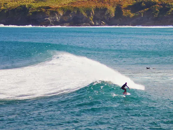 Clases de surf para adultos en Mundaca