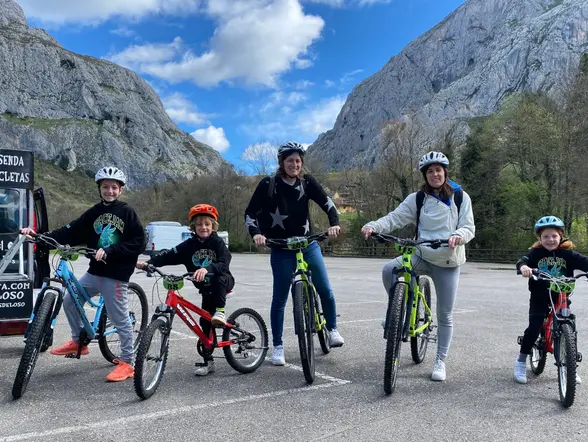 Ruta en bici por la Senda del Oso