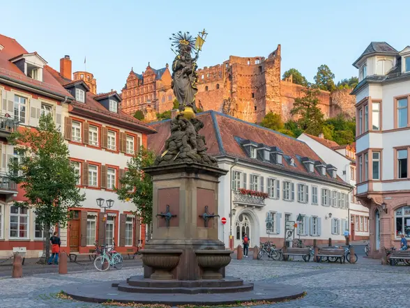 En este tour a pie conoceremos todos los detalles del casco antiguo de la ciudad.