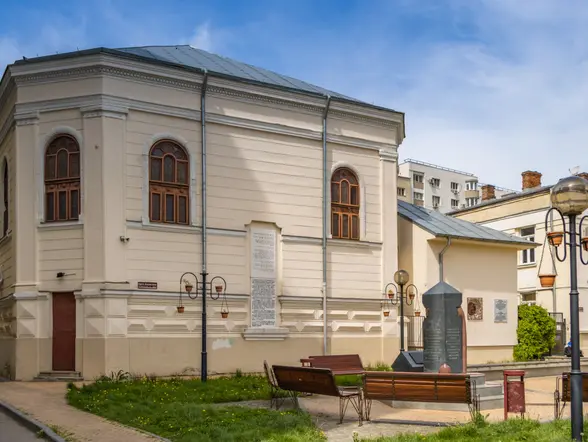El Museo de Historia de la Comunidad Judía se encuentra en el interior de una antigua sinagoga.