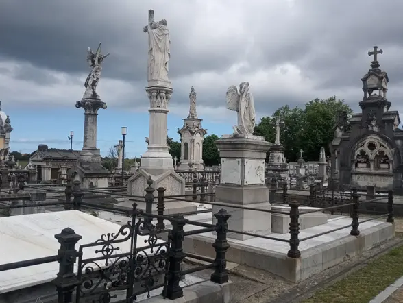 Visita guiada por el cementerio de La Carriona - buendía