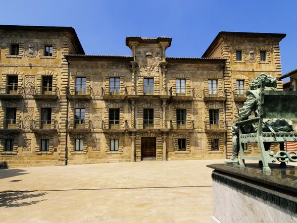 Tour por el casco histórico de Avilés - buendía