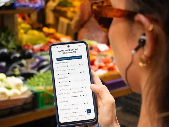 Audioguía interactiva que te explica los lugares visitados en este tour gastronómico por libre en Bolonia.