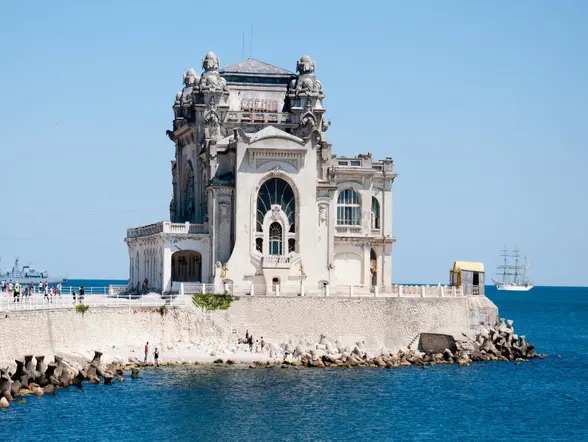 El casino de Constanza es el edificio más representativo de esta ciudad.