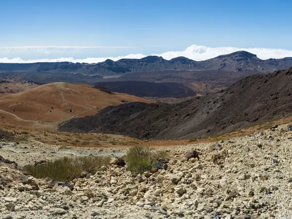 Vista del Parque Nacional del Teide y su naturaleza volcánica, Tenerife