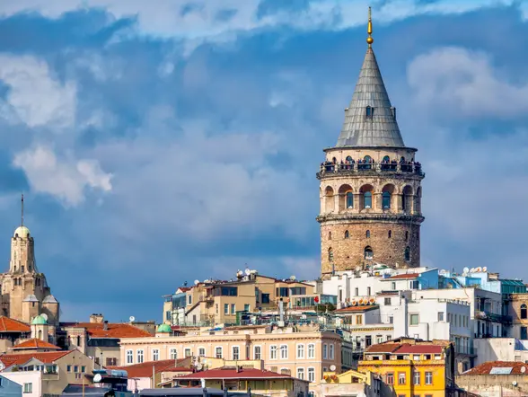 Free tour por el barrio Genovés de Estambul: Galata y Karaöy - buendía
