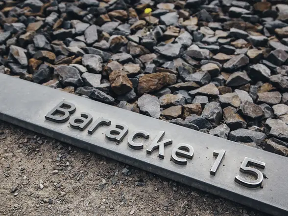 Excursión en tren al campo de concentración de Sachsenhausen desde Berlín - buendía