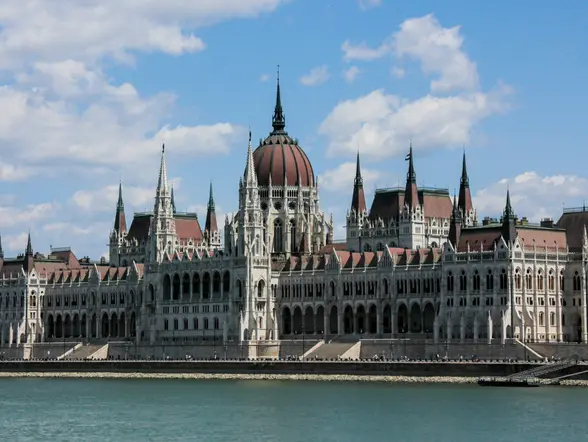 Visita guiada al Parlamento de Budapest - buendía